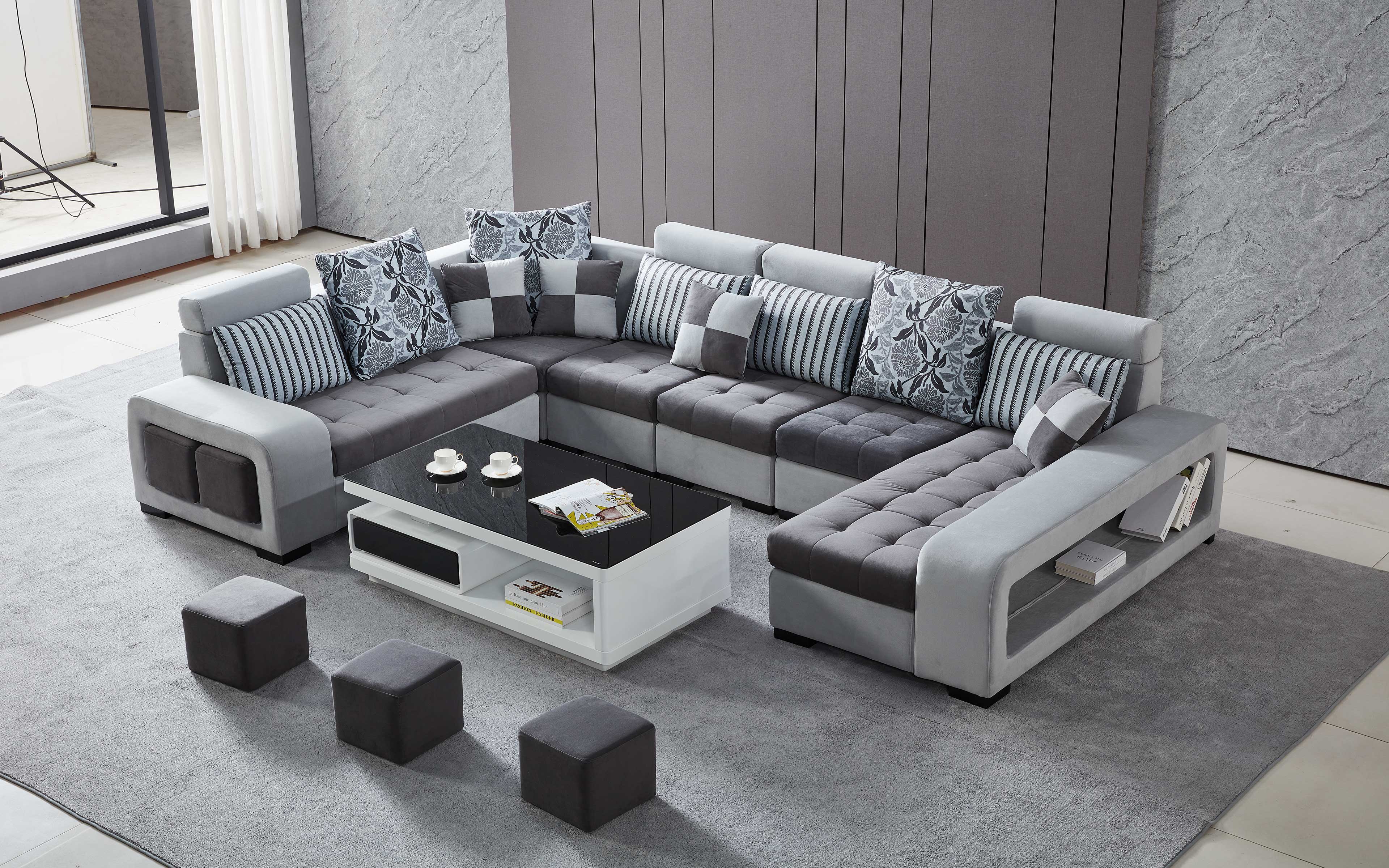 Selena Style D Sectional With Chaise