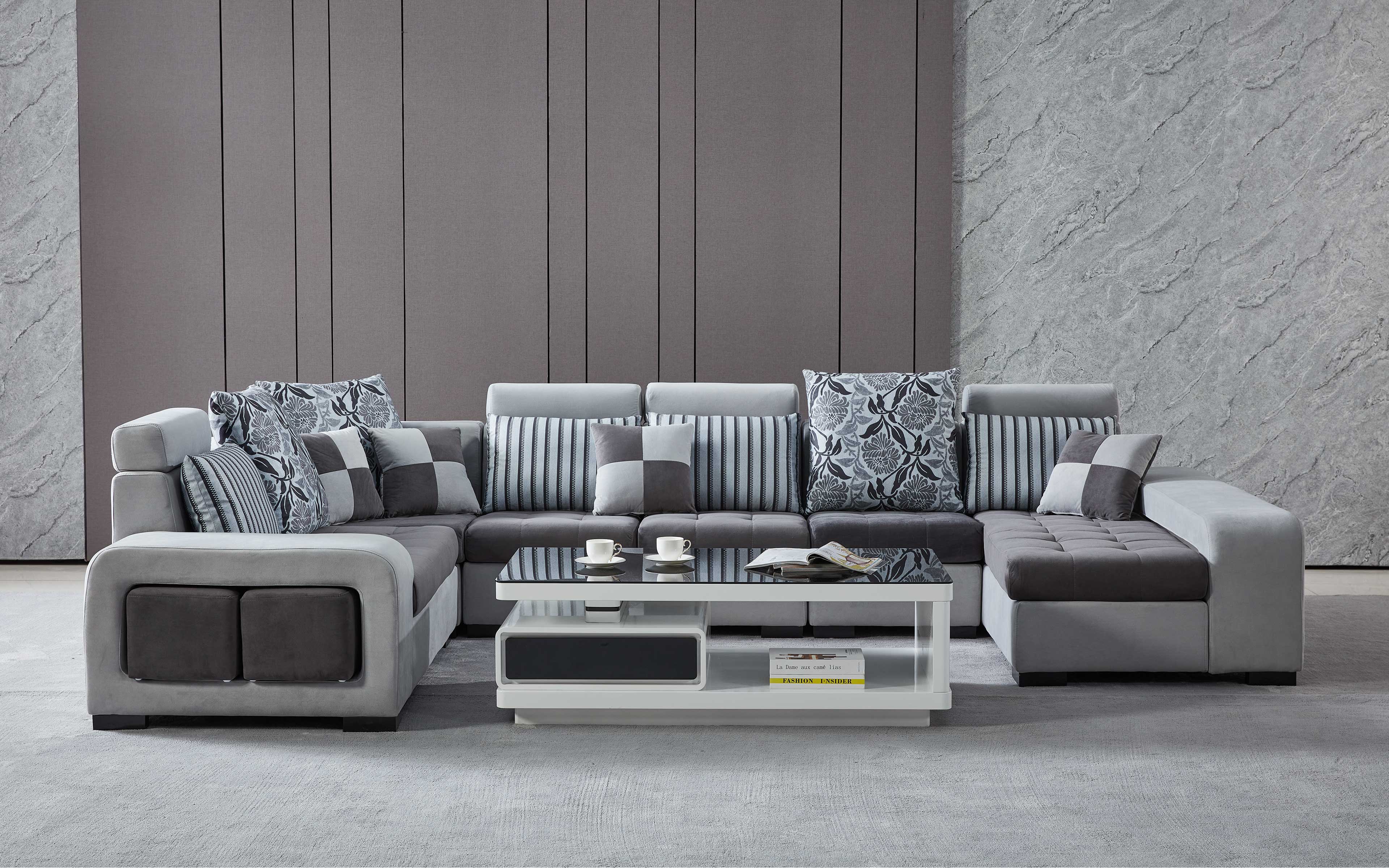 Selena Style D Sectional With Chaise